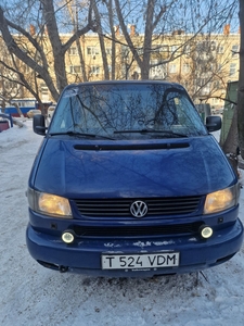 Продам Volkswagen Caravelle