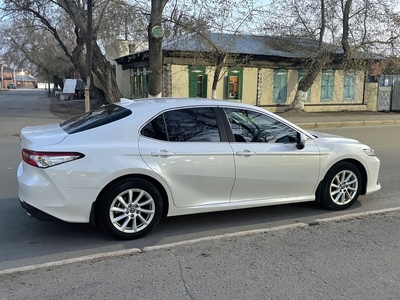 Toyota Camry 75 2021 гв