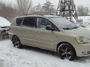 продам-тайота-авенсис-версо