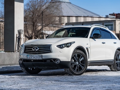 infiniti-qx70-2014-год