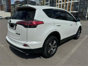 продам-автомобиль-toyota-rav-4-2019года-выпуска,