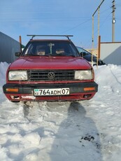 продам машину volkswagen jetta 1991г
матор,коробка хорошее,масло не бе