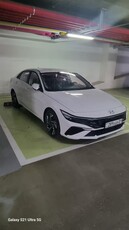 продам-hyundai-elantra-lux