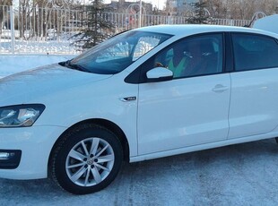 volkswagen-polo-цвет-белый-19-года-пробег-30-тыс