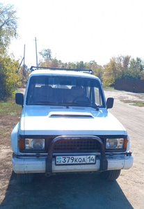 автотранспорт-.isuzu-trooper