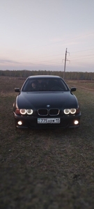 Продам BMW e39 520i