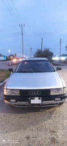 Audi 80 B3 .