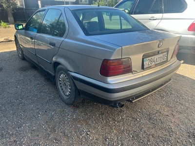 BMW е36 BMW 1993 2куб