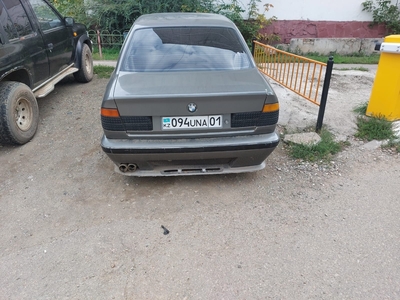 Продам машину BMW