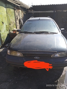 Срочно Продам машину ford Mondeo 1993года срочно