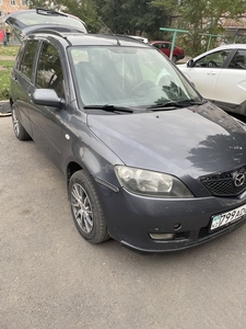 Продам Mazda 2