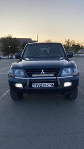 Продам Mitsubishi Pajero 2002 года