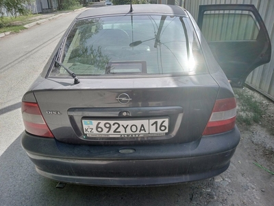 Opel vektra b 2 л