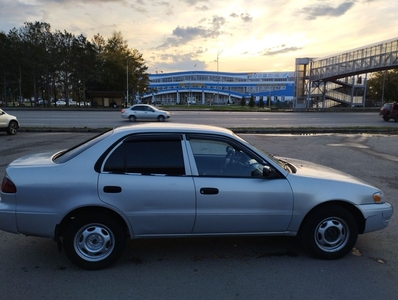 Toyota Corolla 1999 г