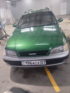 Продам машину Toyota