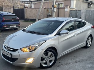 hyundai-elantra-американец