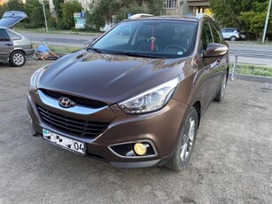 продам hyundai tucson 2013г. автомат,полный привод