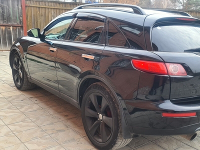 Продам Infiniti FX35