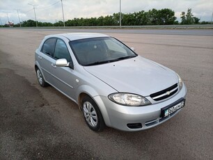 chevrolet-lacetti