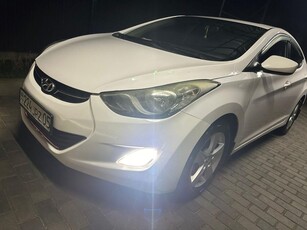 hyundai-elantra-1.8-donc