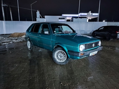 volkswagen-golf-2-1.8