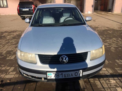 volkswagen-passat-b5-1998-/-1.6-бензин-/-механика/седан-машина-на-ходу