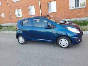 продам-автомобиль-chevrolet-spark