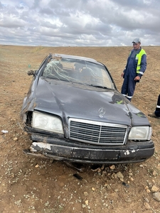 Мерс с 200 бөлшектеліп сатылат, запчас керек болса хабарласындар