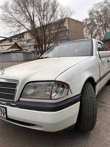 Mercedes Benz 220 C