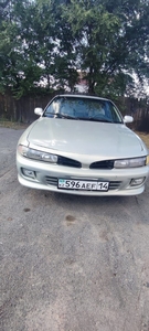 Mitsubishi Galant