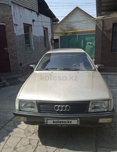 Audi 100 c3 1983