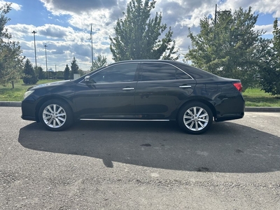 Продам Camry 50 2014 г. комплектация R4 об.2.5