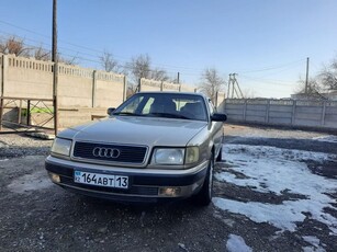 автомобиль-audi-s4.