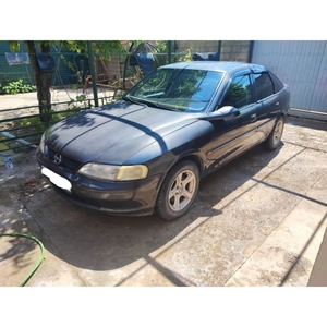 opel-vectra-b-2.0