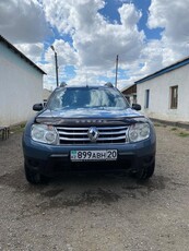 машина-renault-duster