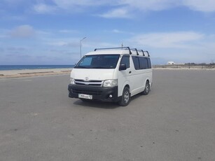 продам-автомашыну-toyota-hiace-2011.-2.7l.