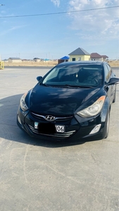 Hyundai Elantra 2012