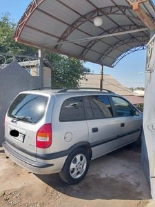 Opel zafira 2000