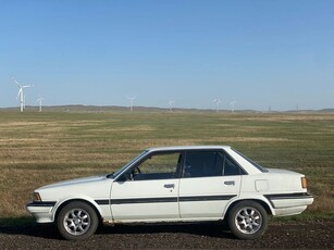 toyota-carina-1986