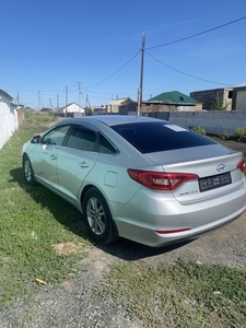 Hyundai sonata 8