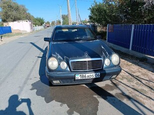 mercedes-benz-e-200