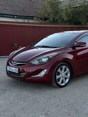 hyundai-elantra-2014-года,-2.0-обьем-автомат