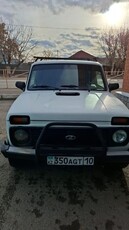 ваз-lada-2121--год-2009