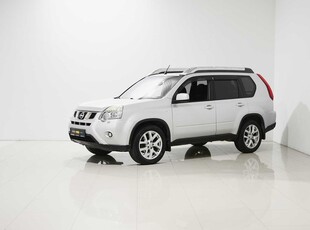 nissan-x-trail-2.0-cvt-awd-серый,-ткань---2013-г.в.