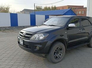 продам-надёжный-японский-внедорожник-toyota-fortuner