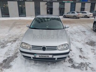 продается-volkswagen-golf-4.