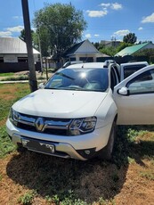 продам-автомобиль-renault-duster