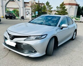 toyota-camry-2021