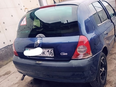 renault-clio-2001