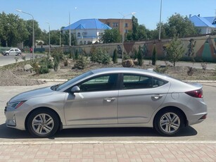 продам-hyundai-elantra